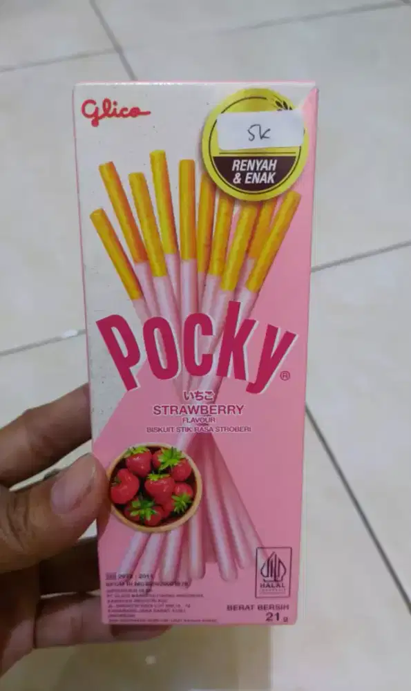 Cemilan stick Pocky
