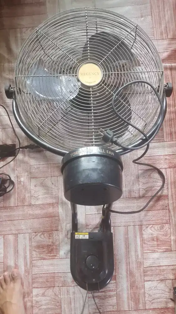 Kipas angin Regency 18in