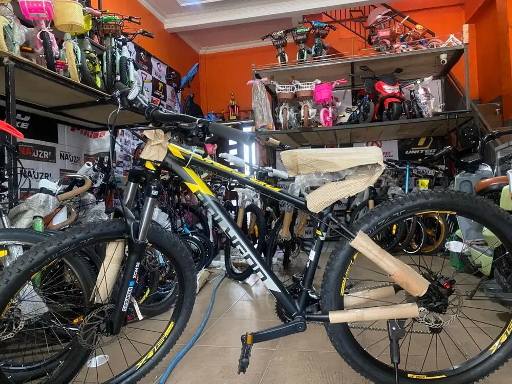 sepedah mtb polygon premier 5 baru