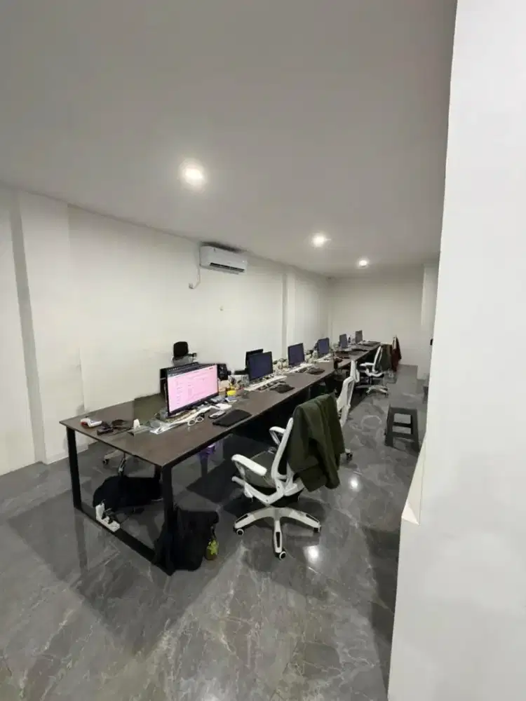 Rukan Siap Pakai di Plaza Pacific Kelapa Gading Jakarta Utara