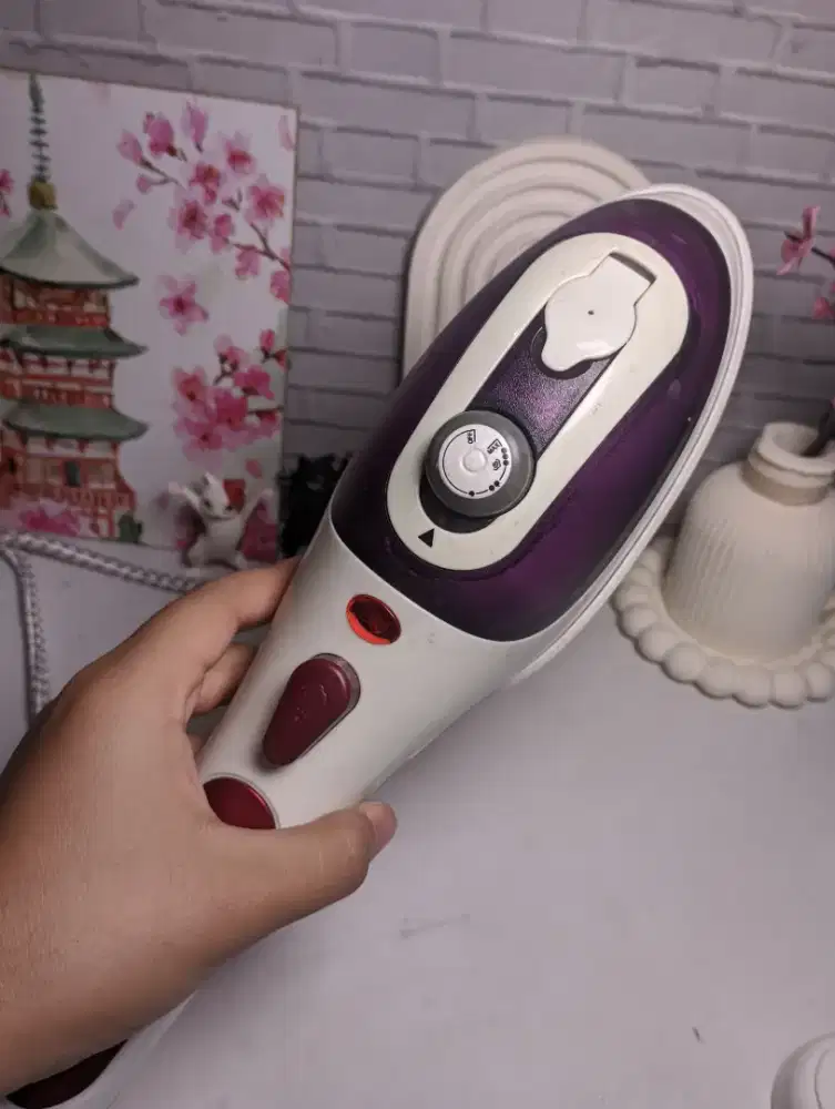 GM Bear Setrika Uap Portable 1035 -HSC 202