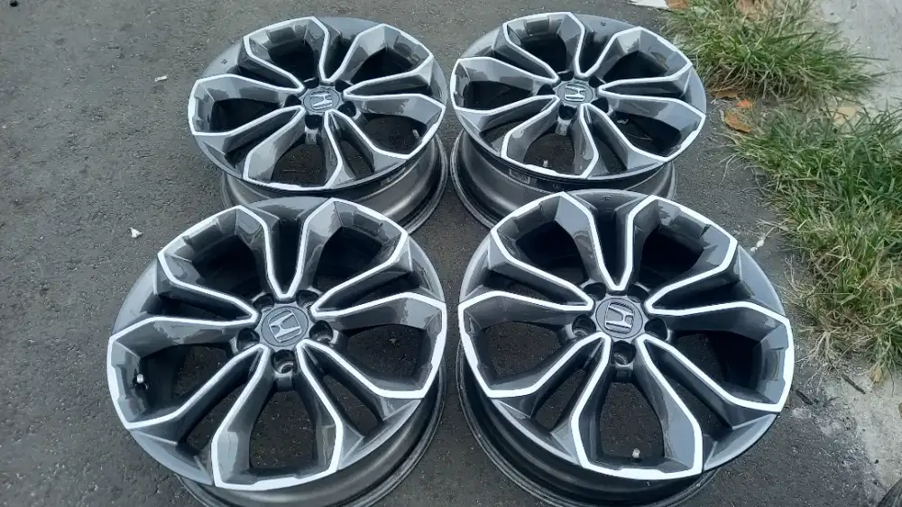 di jual velg crv facelift r18 original kondisi mulus