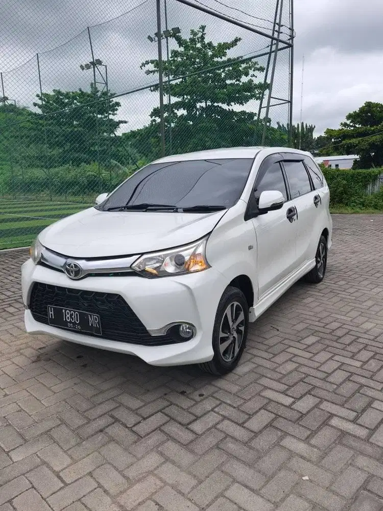 Grand Avanza Veloz 1.5 matic th 2015 istimewa