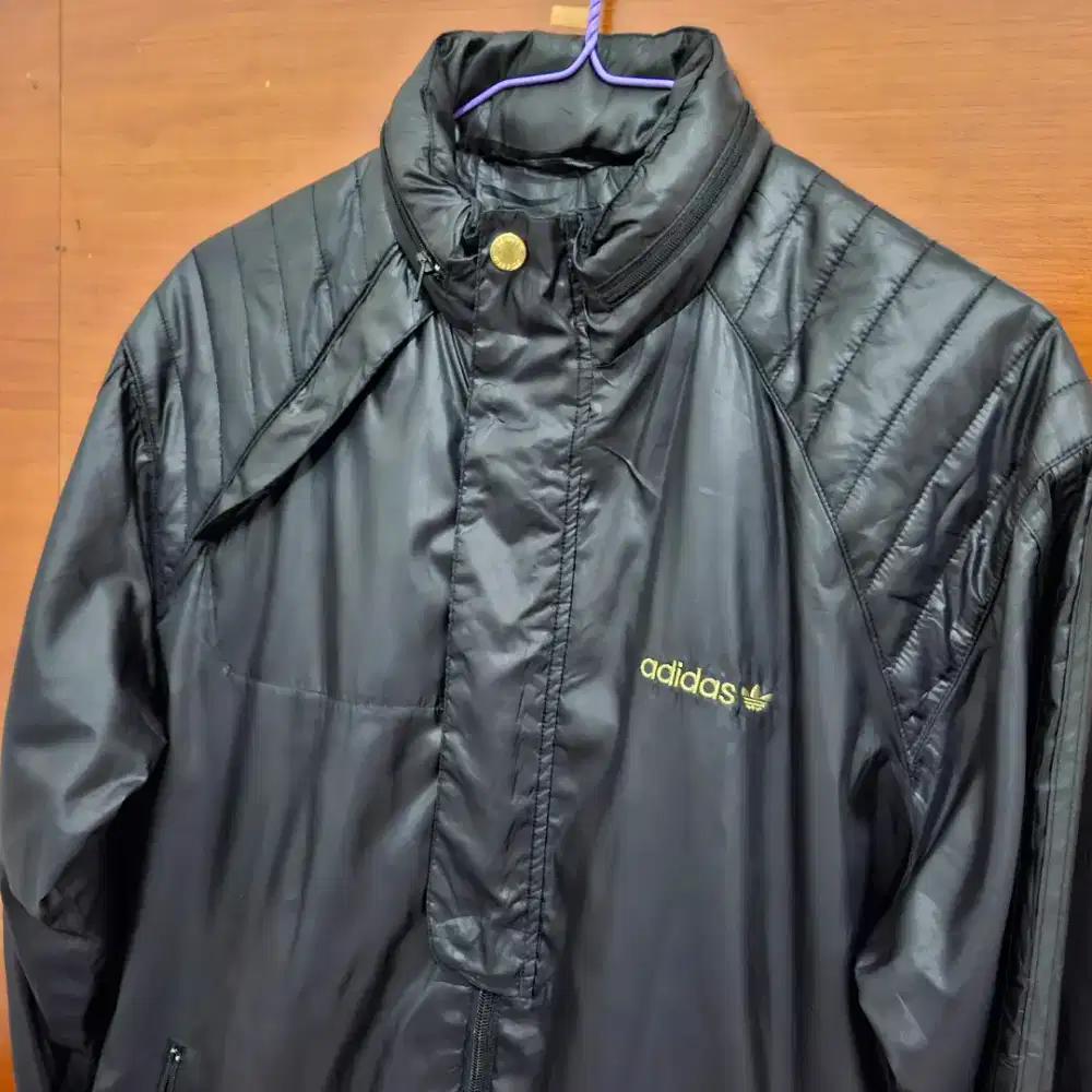 Jaket Adidas Parasut Hidden Hoddie LD : 110 | LP : 70 Cm ORIGINAL