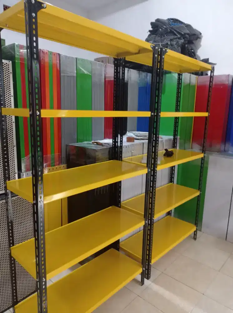 Rak besi rak buku rak siku