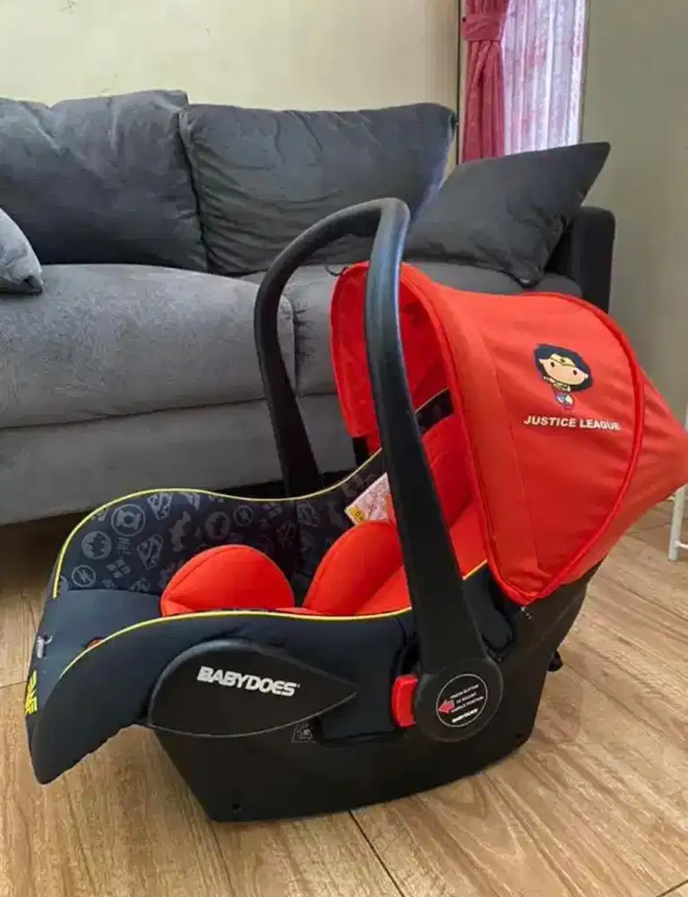 dijual cepat mura : Carrier bayi BABYDOES edisi spesial Justice League