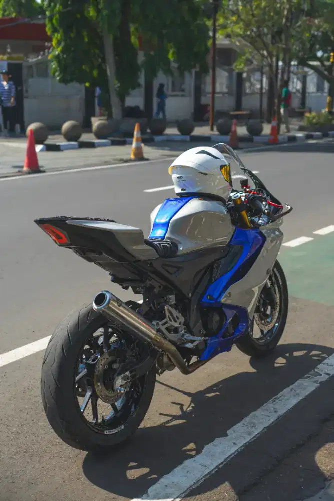 2022 Yamaha R15 V4