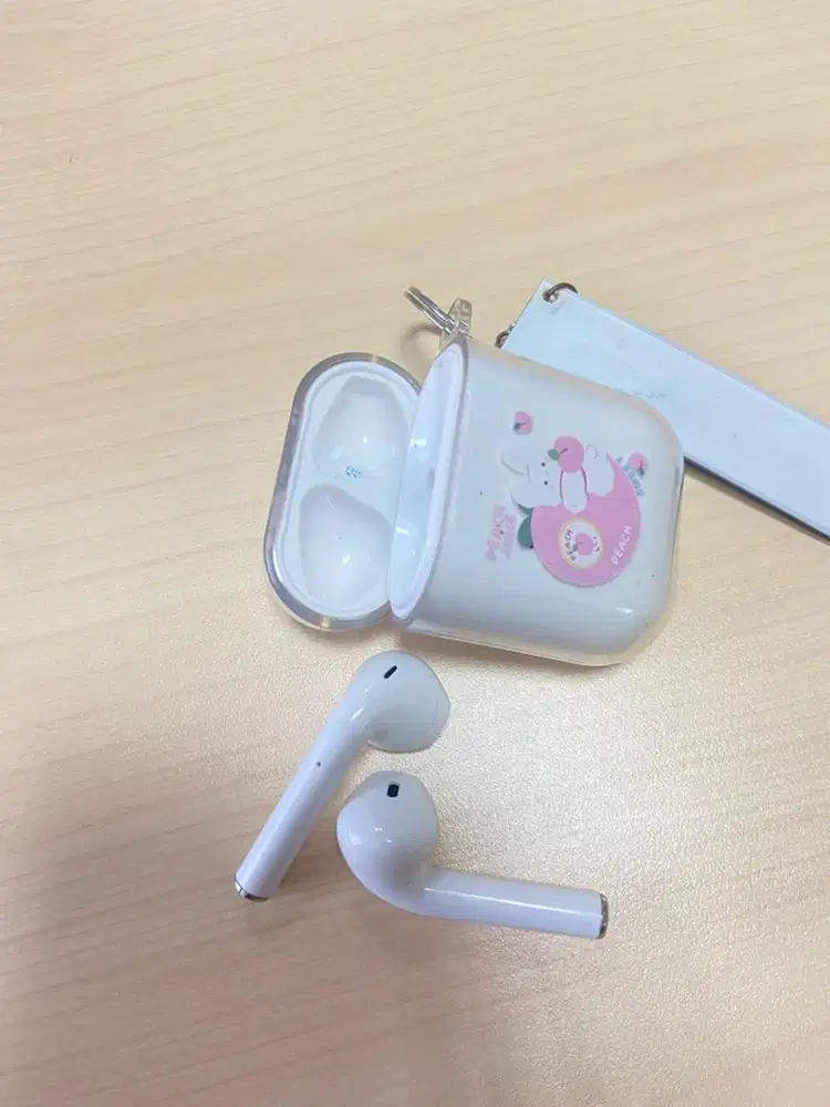 Earphone Wireless dengan Case Lucu Karakter Bunny!