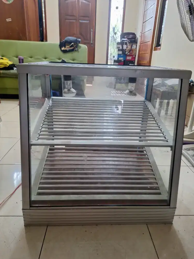 Etalase chicken dengan penghangat