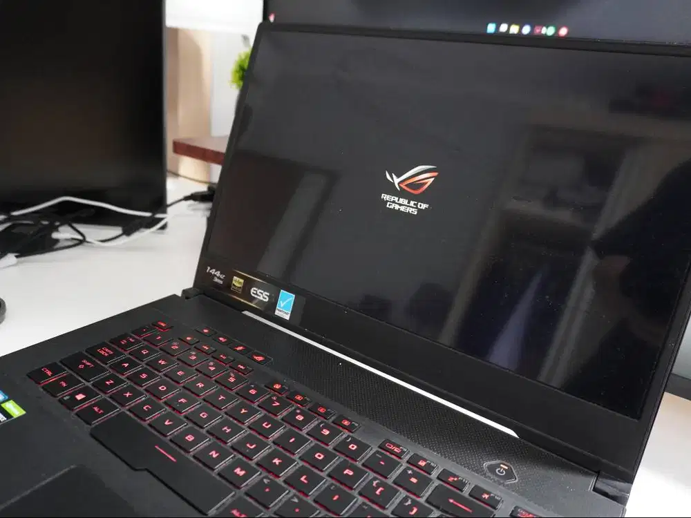 JUAL LAPTOP SECOND ROG ZEPHYRUS GU502GU