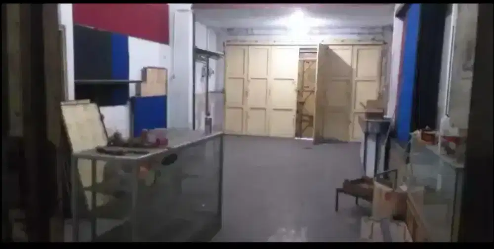 Disewakan ruko 200m2 Jl. Otista