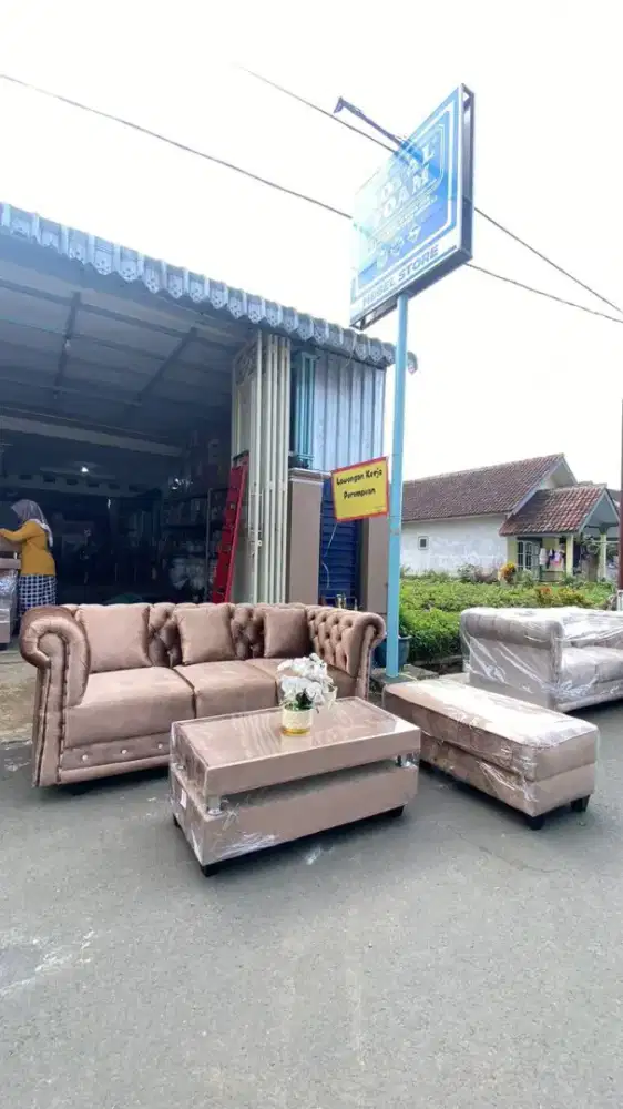 Sofa Selonjor/Sofa L + Meja