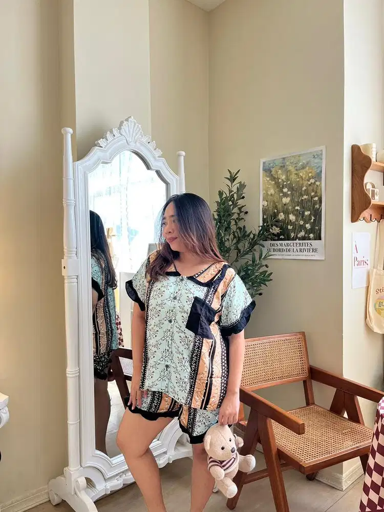 One Set Baju Tidur (Piyama) Wanita BARU, Bahan Premium