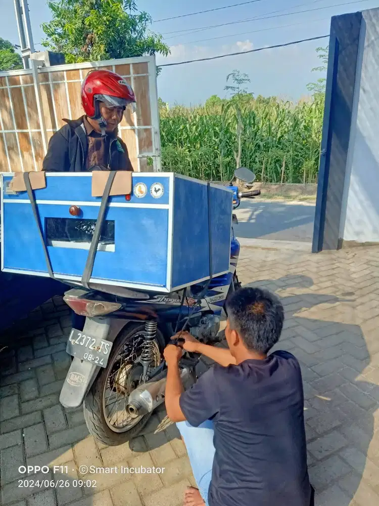 Mesin penetas telur otomatis