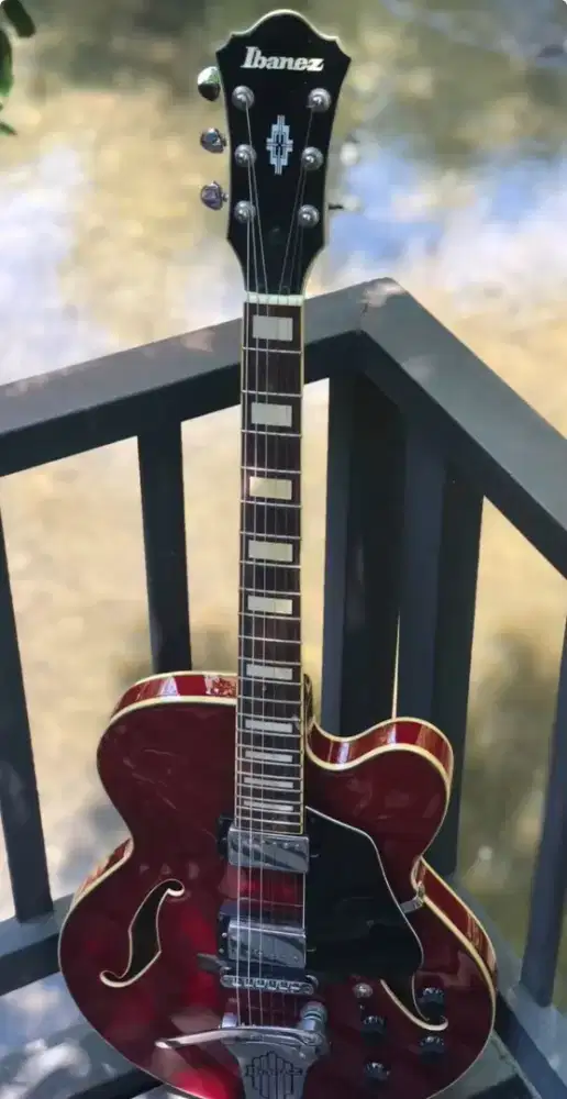 Gitar listrik Ibanez