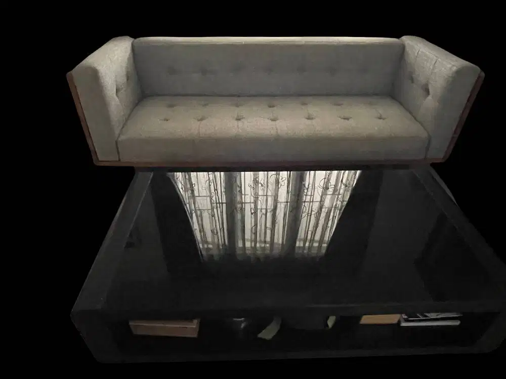 Dijual: Sofa Kayu + Meja Tamu (Boleh Beli Terpisah) – Kondisi Bagus