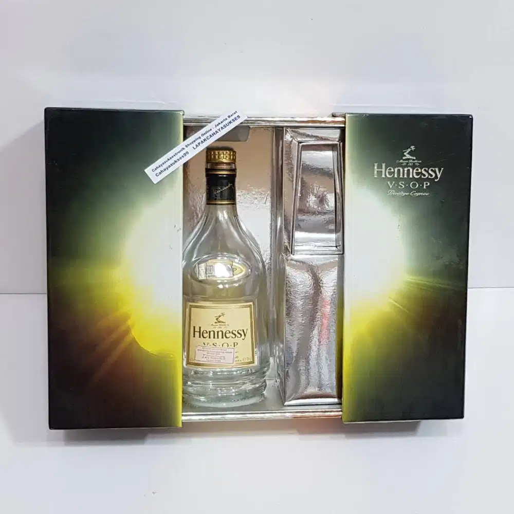 Botol Kosong Henesi Privilege Box Besar Koleksi Botol Pajangan Antik