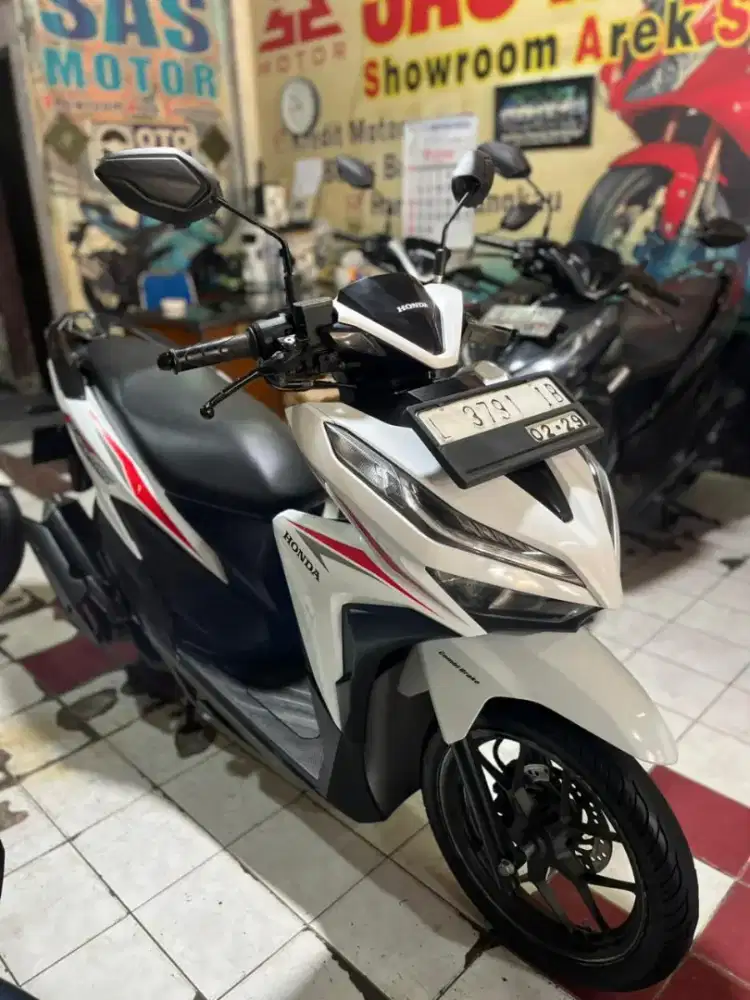 HONDA VARIO 125 2019 SAS MOTOR JL. BARATAJAYA 19 NO 5