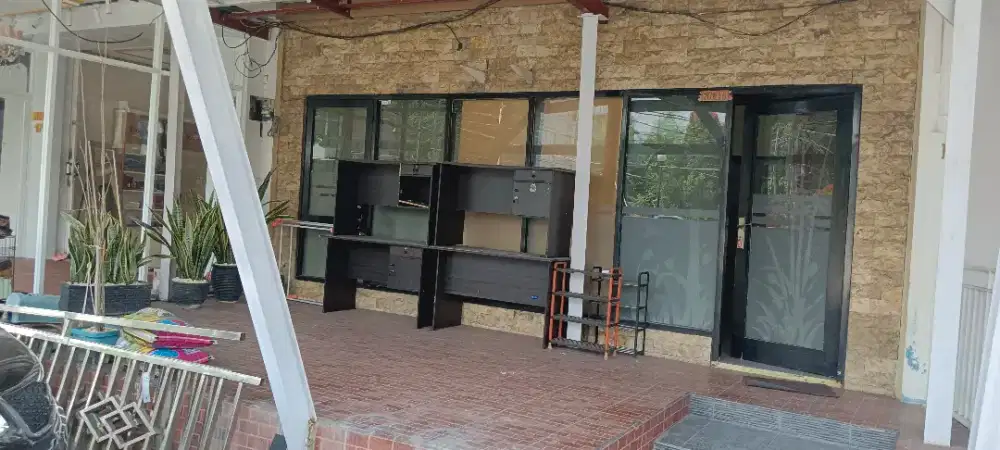 DIKONTRAKAN RUKO WIKA 100m