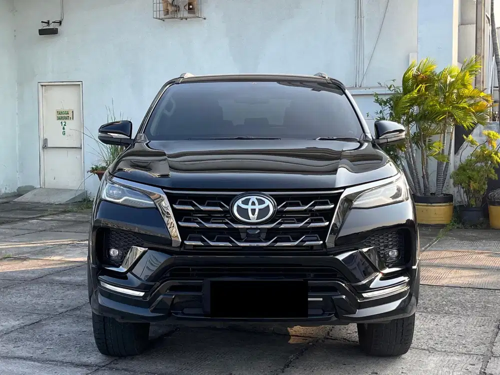 [TDP 15JT] Toyota Fortuner GR 2.8 4x2 At Disel
Th 2022