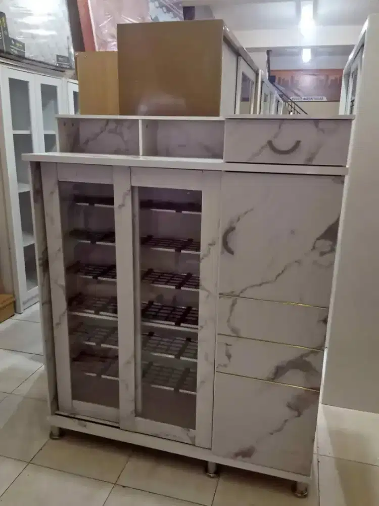 READY LEMARI SEPATU SENDAL TERLARIS