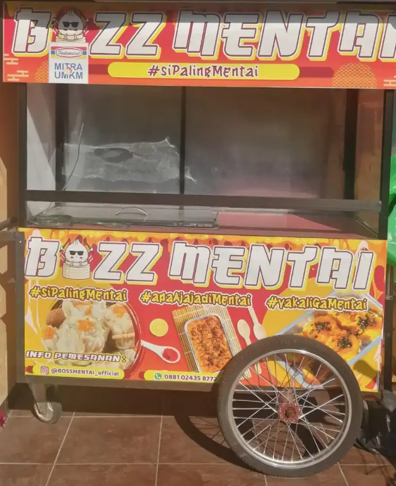 Gerobak jualan masih fresh dan gress