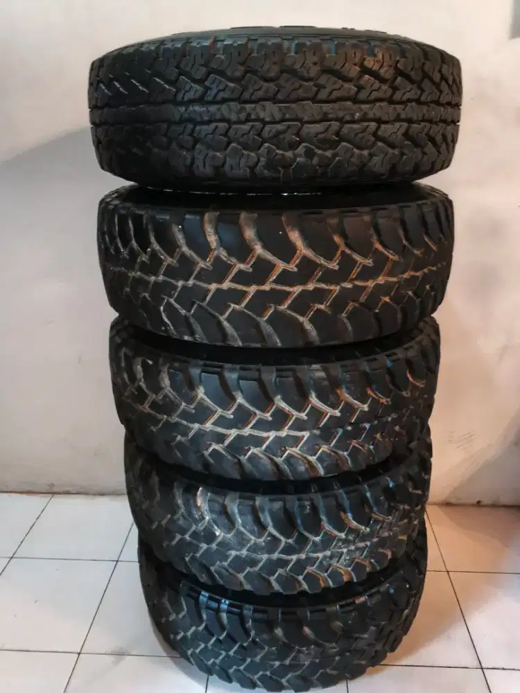 Full set Bridgestone ban uk 31