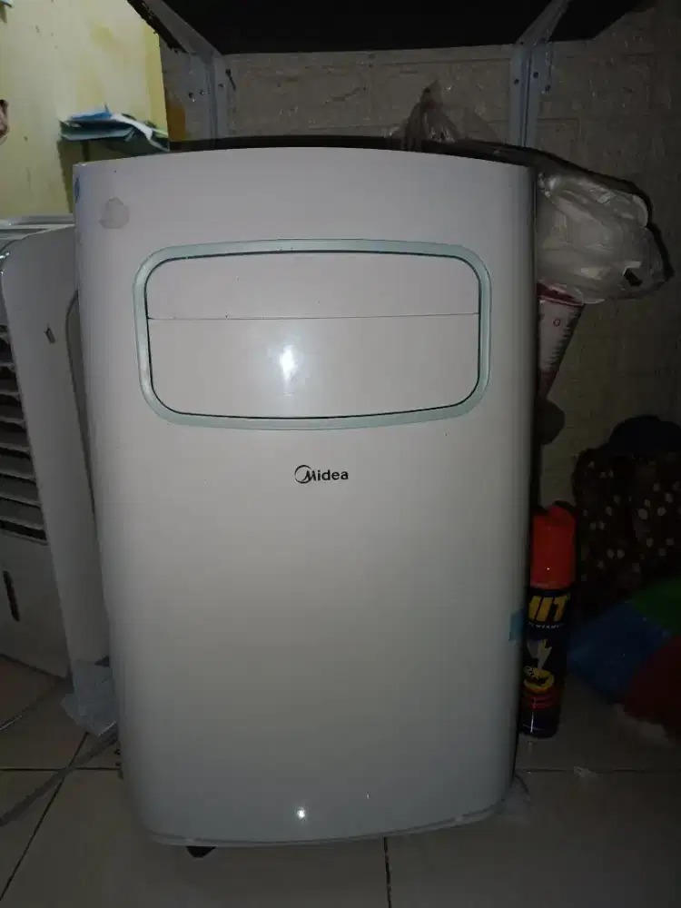 Dijual AC Midea bekas portable