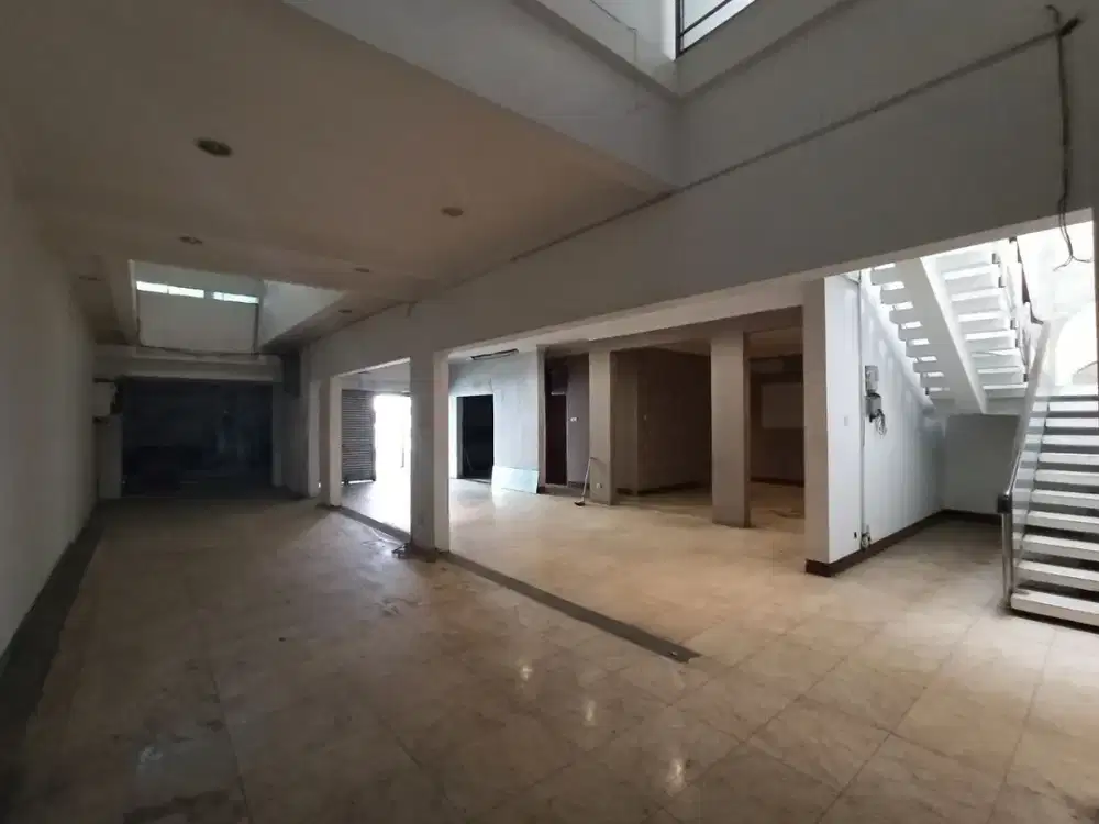 Dijual/Sewa Ruko Strategis Di  Pusat Kota Bandung Selangkah ke Jalan Asia Afrika