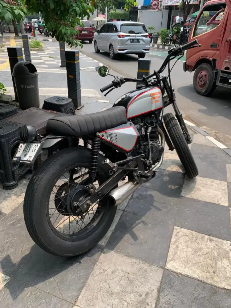 Motor bomber basic Tiger 2001