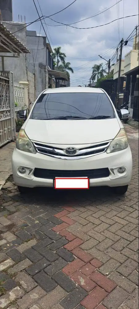 Toyota Avanza Matic 1.3G Bensin tahun 2012