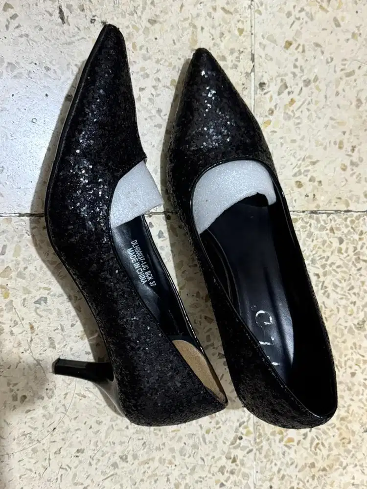 Sepatu wanita hitam bling-bling fladeo size 37