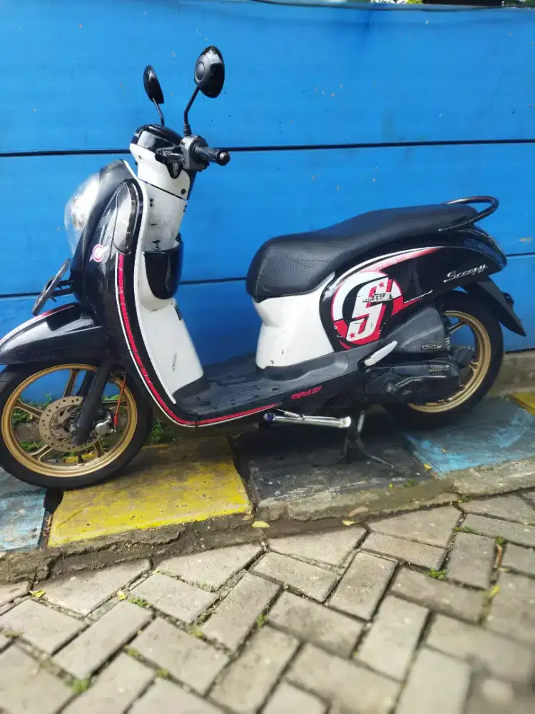Scoopy iss 2016 plat tangerang selatan