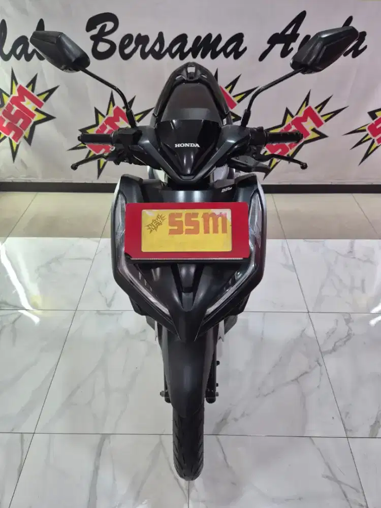 New vario keyless 150 iss SE