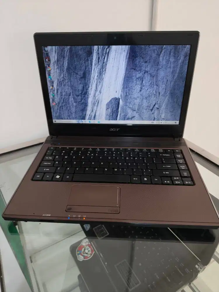 LAPTOP ACER ASPIRE 4738 LIKE NEW BERGARANSI