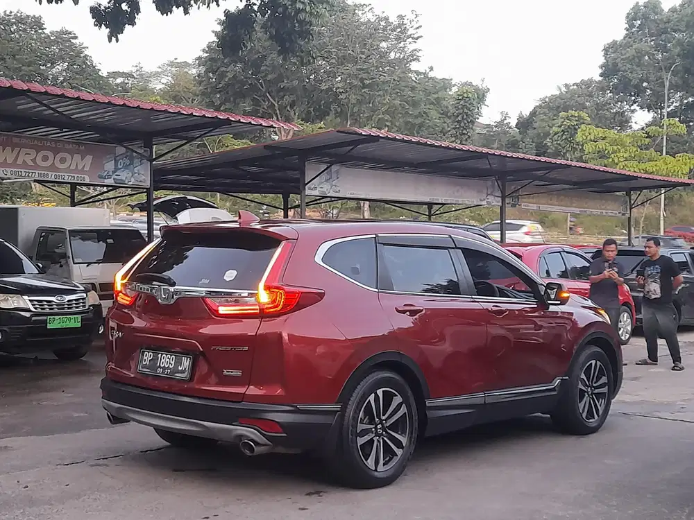 HONDA CRV PRESTIQE TURBO 1.5  AUTOMETIC PAJAK BARU TANGAN PERTAMA BARU