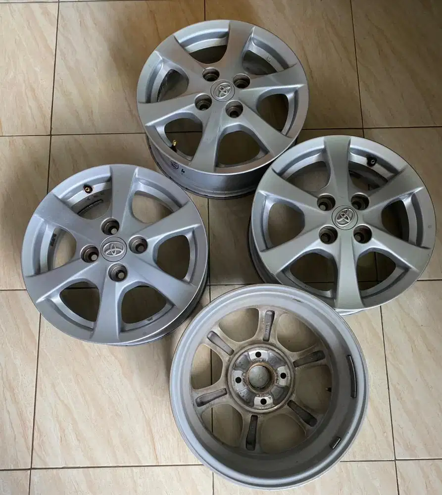 DiJual Velg Mobil Agya