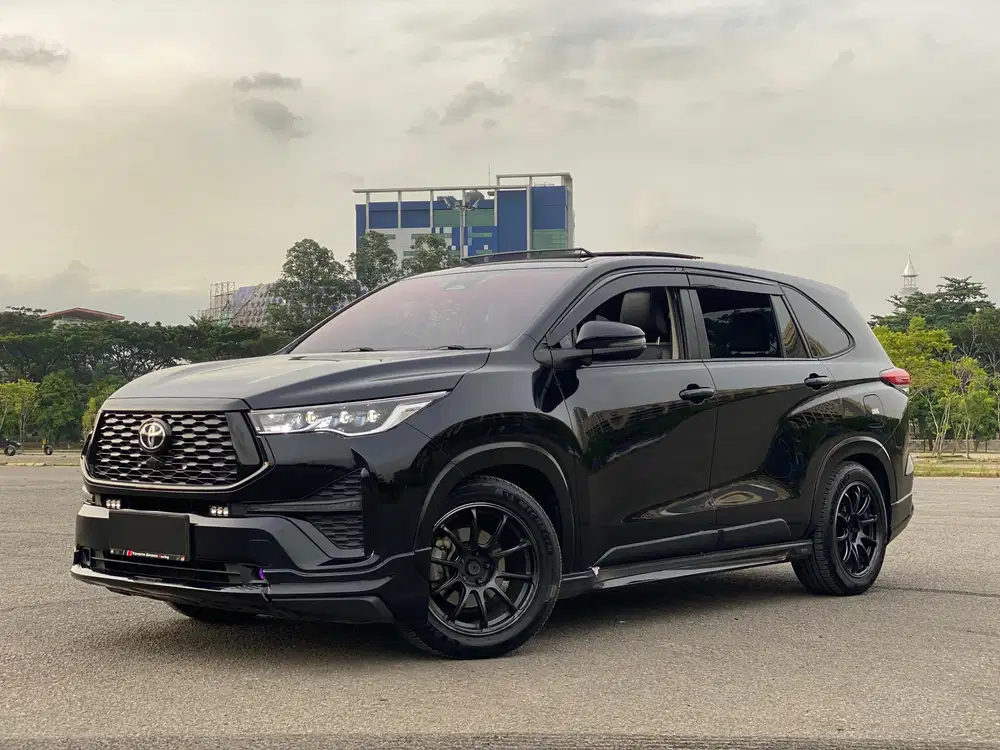 Toyota Innova Zenix Q
Modellista Hybrid AT 2023