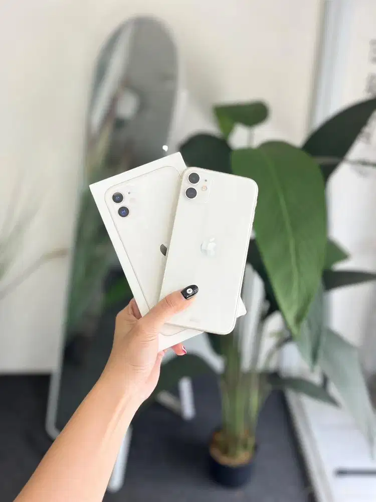 Iphone 11 64GB IBOX fullset mulus nominus bergaransi terima tt cod