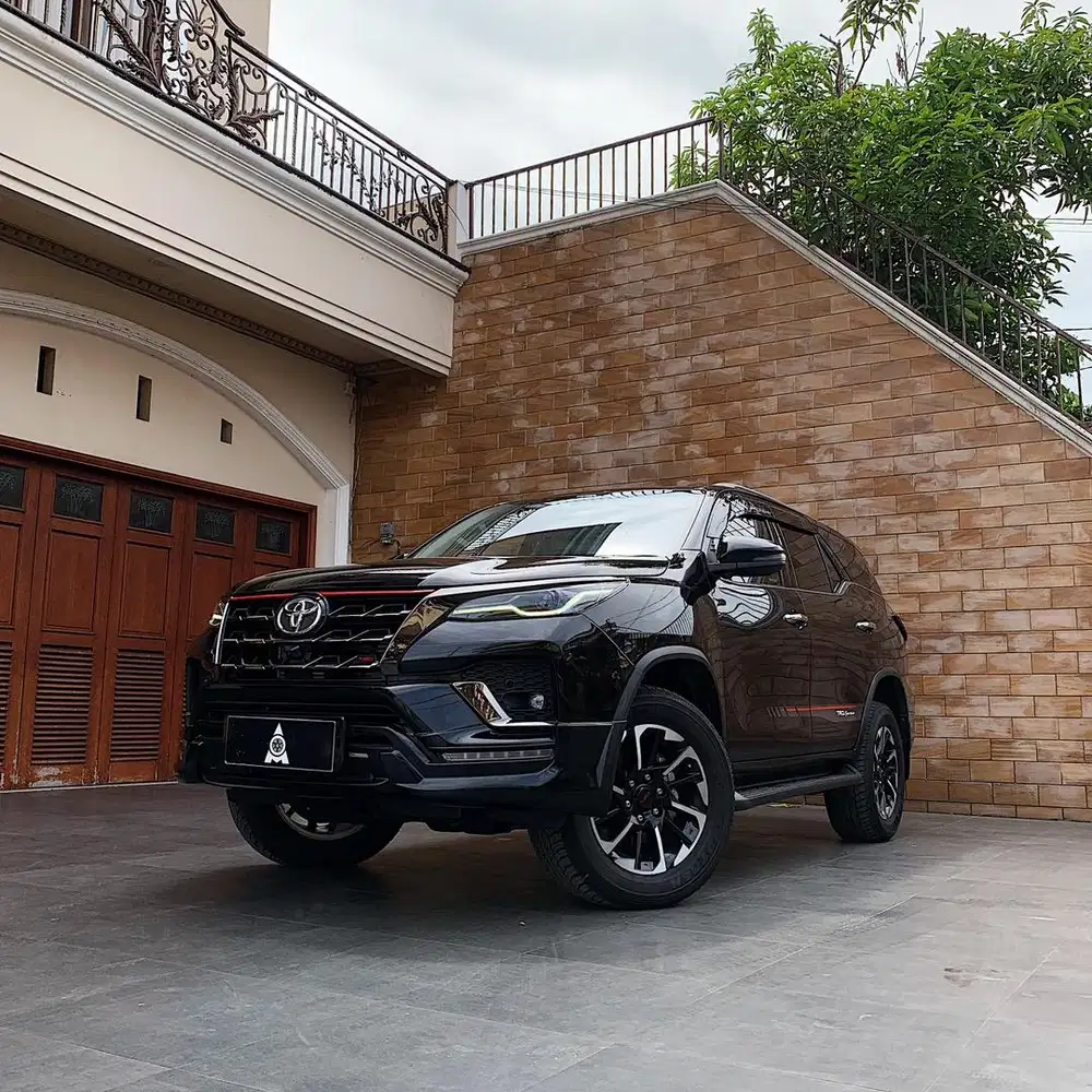 ( Facelift ) 2020 Toyota Fortuner 2.4 TRD Sportivo A/T