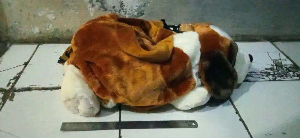 tas slempang boneka anjing