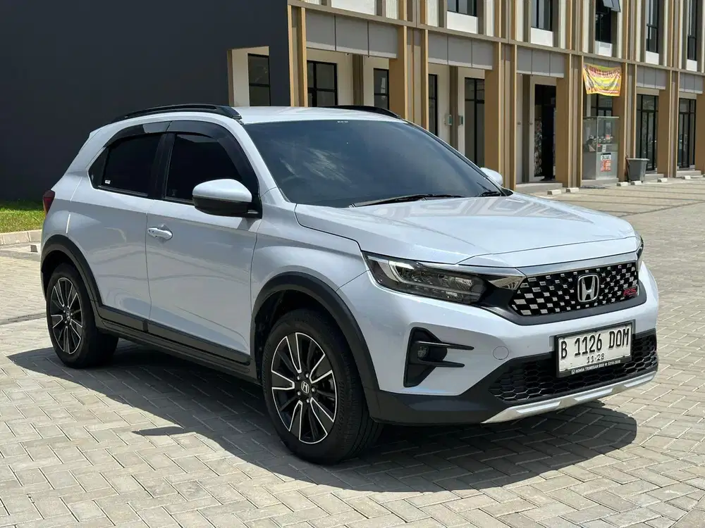 W-RV RS AT 2023 PUTIH