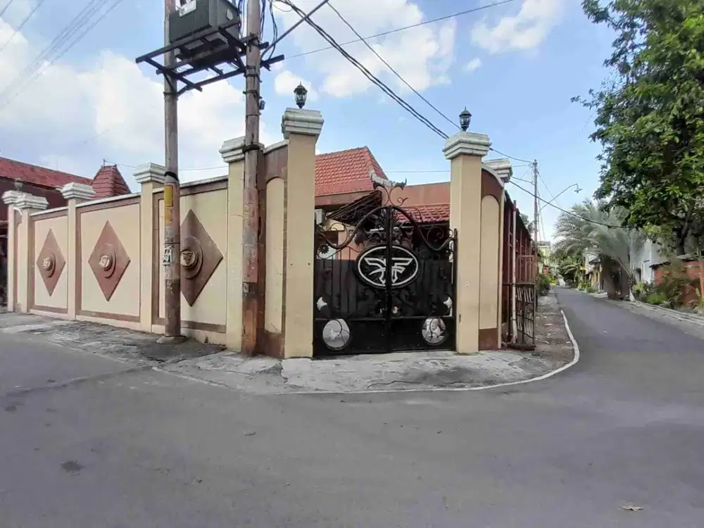 rumah dijual solo di bumi laweyan  Surakarta