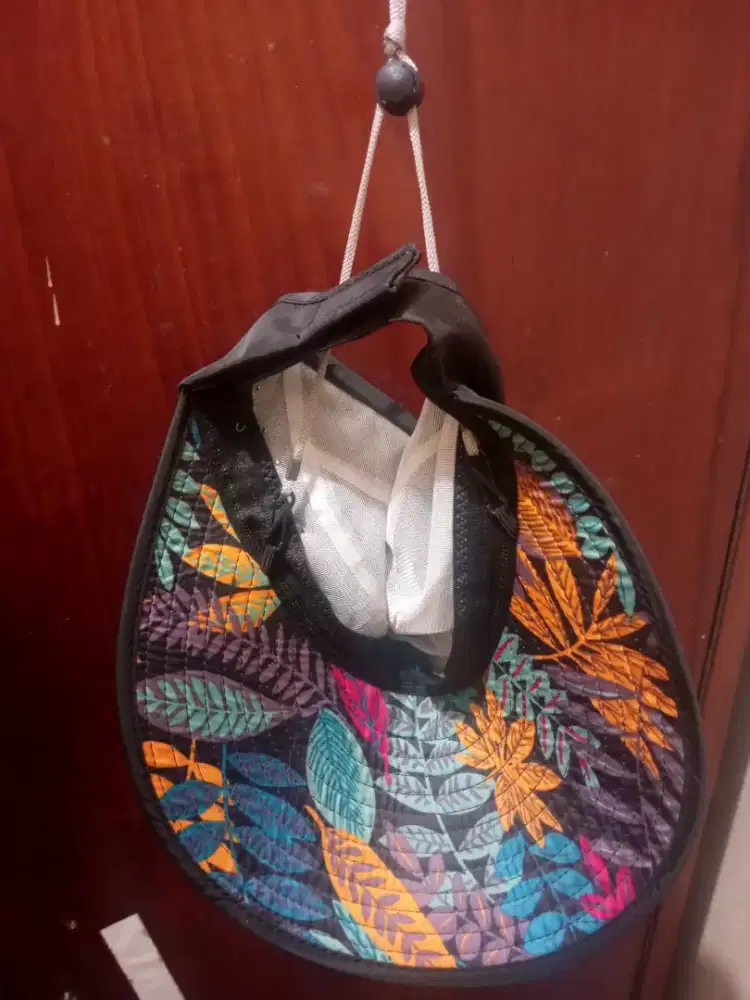 Topi Motif Bunga Bunga HSC 2025