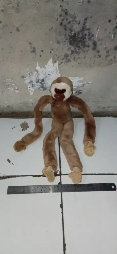 boneka monyet. .