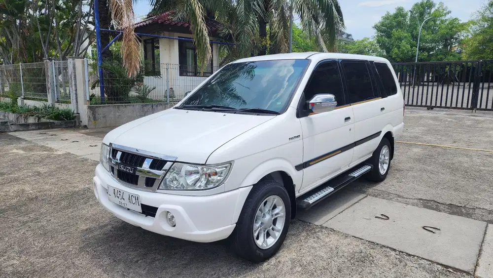 Isuzu Panther 2.5 diesel LS Manual 2017
