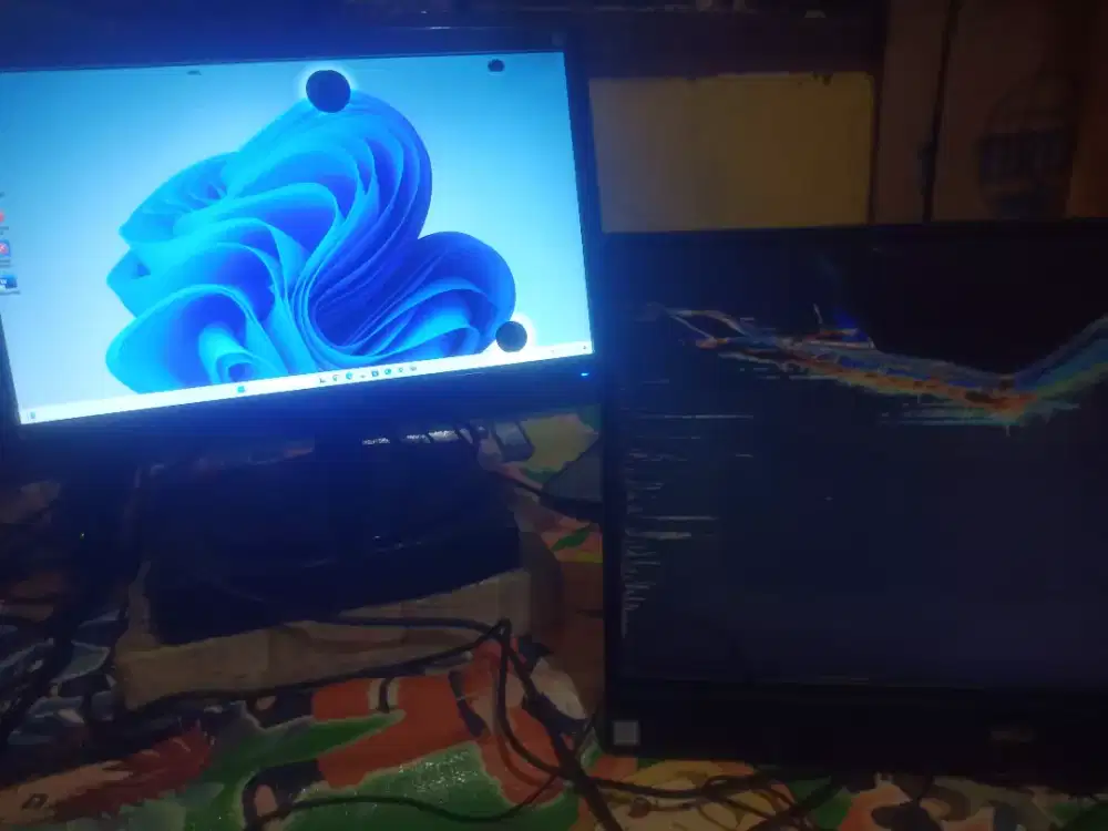 desktop all in one dell 3280 core i3 gen8 (BACA DESKRIPSI)