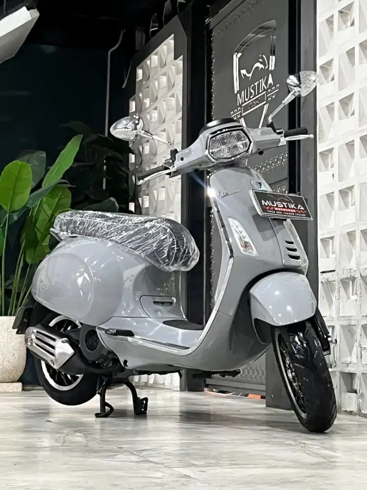 Promo‼️Vespa Sprint 2023 pmk 24. Plat N. DANNY Mustika Motor Sulfat