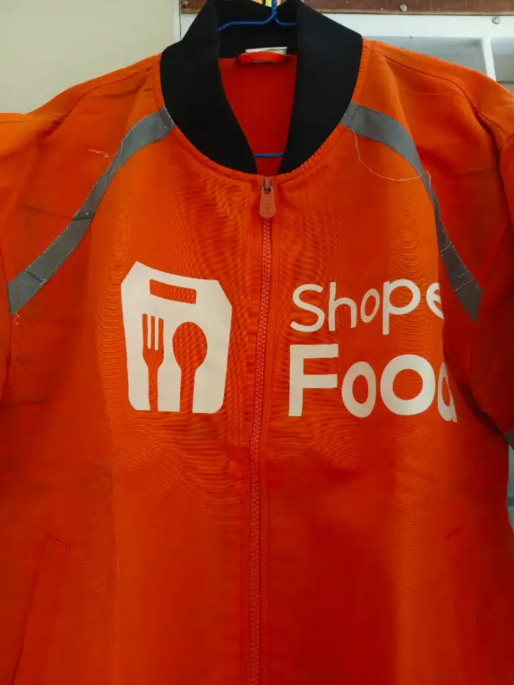 JAKET HELM TAS SHOPEEFOOD