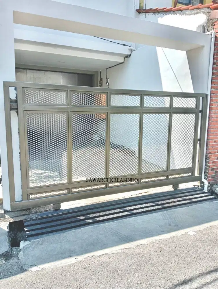 Pagar rumah sliding / lipat minimalis, terima pasang baru dan service